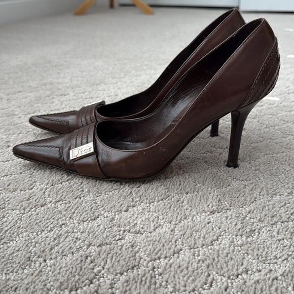 Dior Brown Pumps with silver buckle in Size 38. - Picture 7 of 8